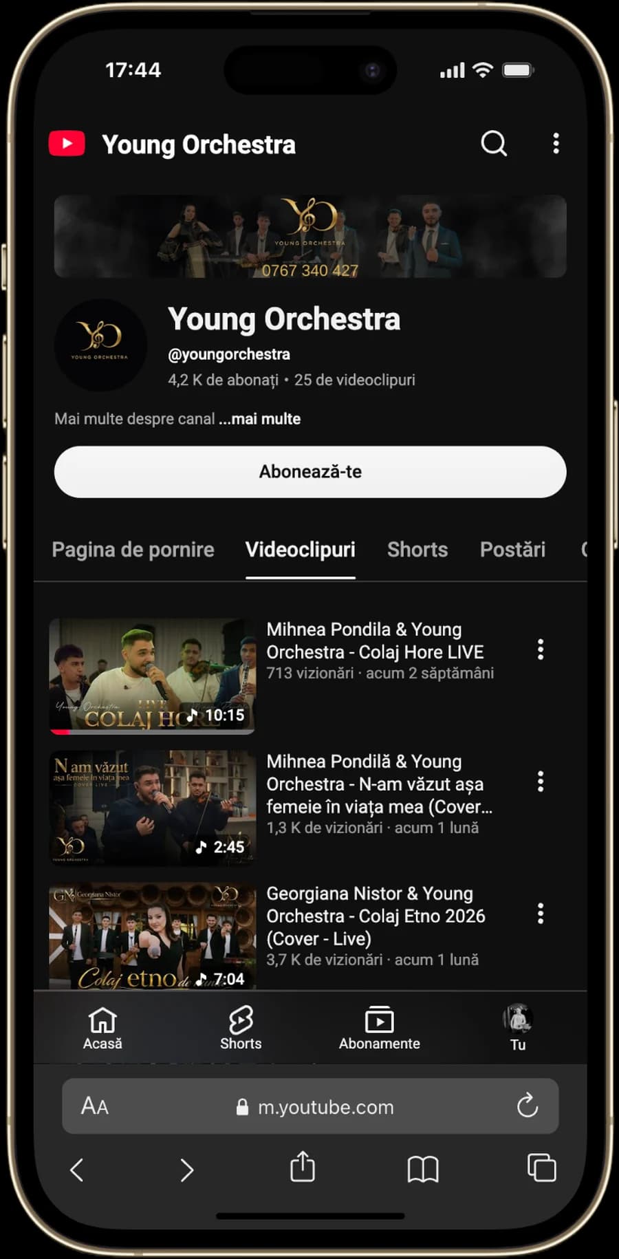 Canalul de YouTube Young Orchestra deschis pe telefon, cu lista de clipuri live